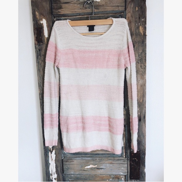 Calvin Klein Tops - Calvin Klien Sweater Pink Size Medium